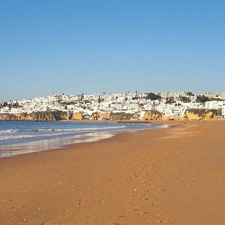 Casa Dos Sinos 2Bedroom Beach Apartment With Terrace Albufeira Exterior photo